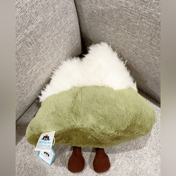 Jellycat Amuseables Mountain Brand New with Tags (BNWT) - Picture 2 of 3